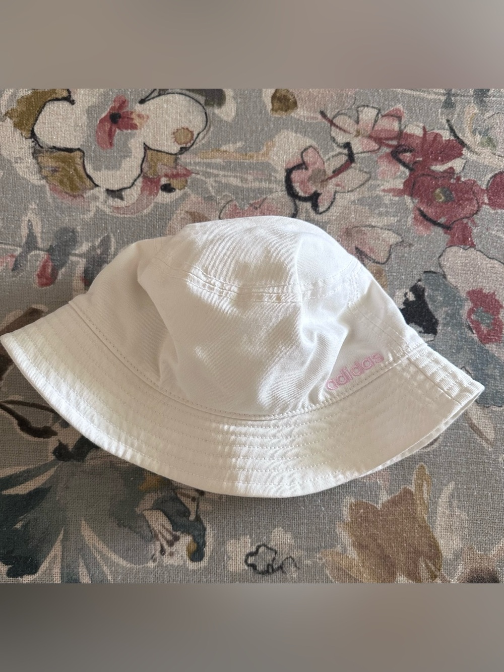 Adidas Women’s White Bucket Hat With Pink Logo